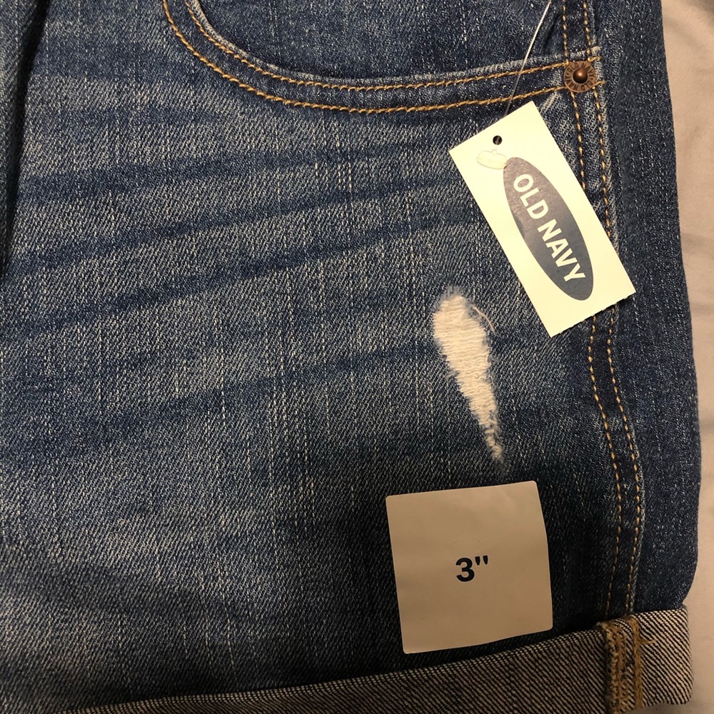 NWT Old Navy Shorts - Picture 2 of 4